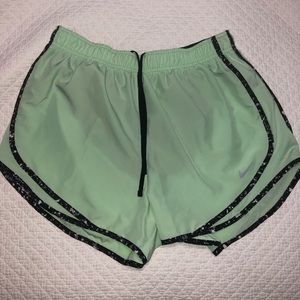 Nike Women’s Dry Tempo Running Shorts